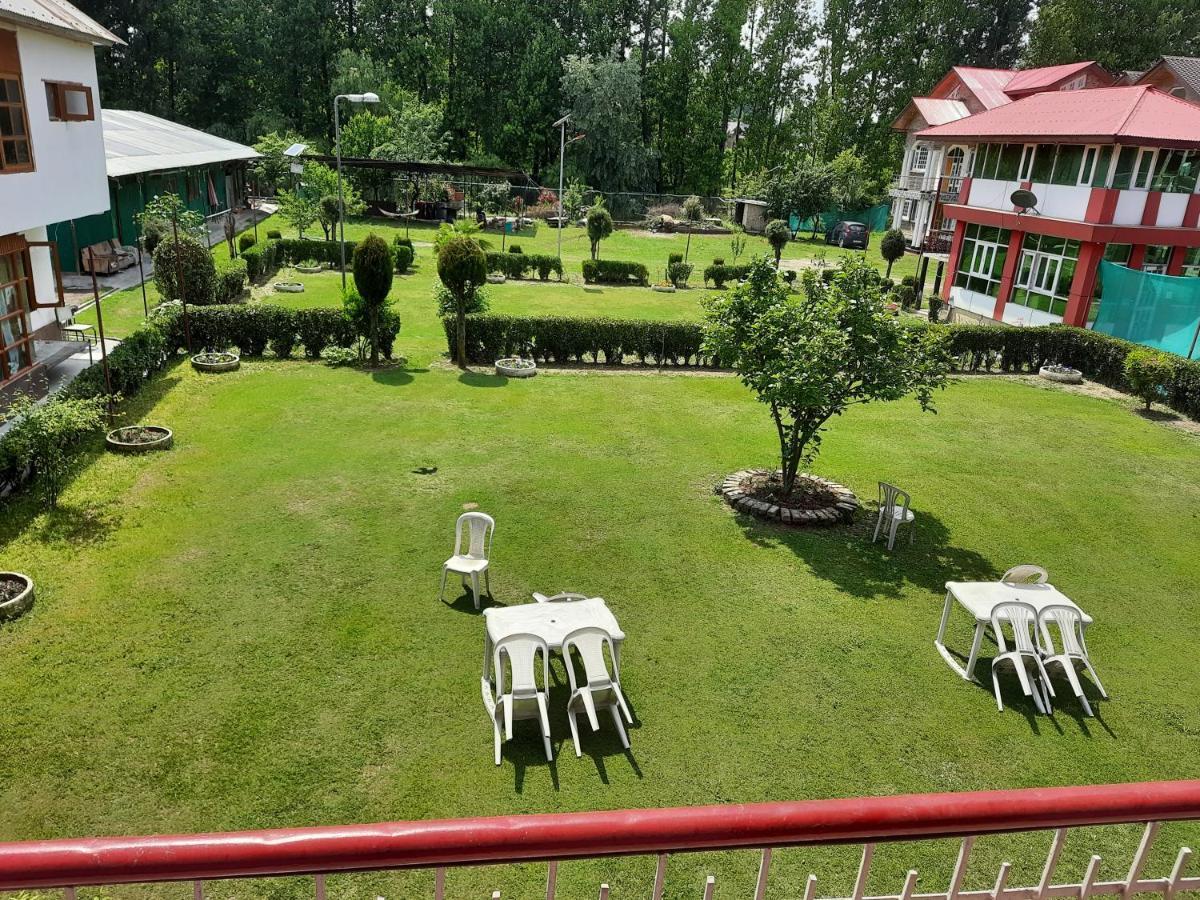 Hotel New Sahil Srinagar  Exterior photo
